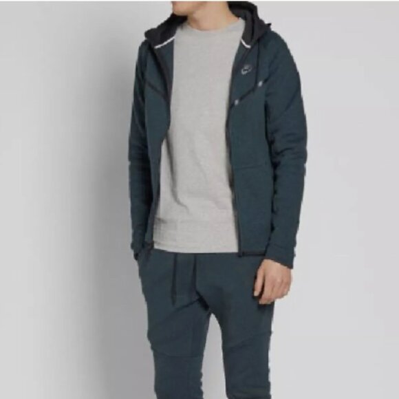 Nike Tech Fleece Windrunner Full Zip Hoodie - Picture 2 of 8